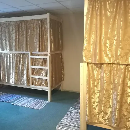 Maksian Hostel *